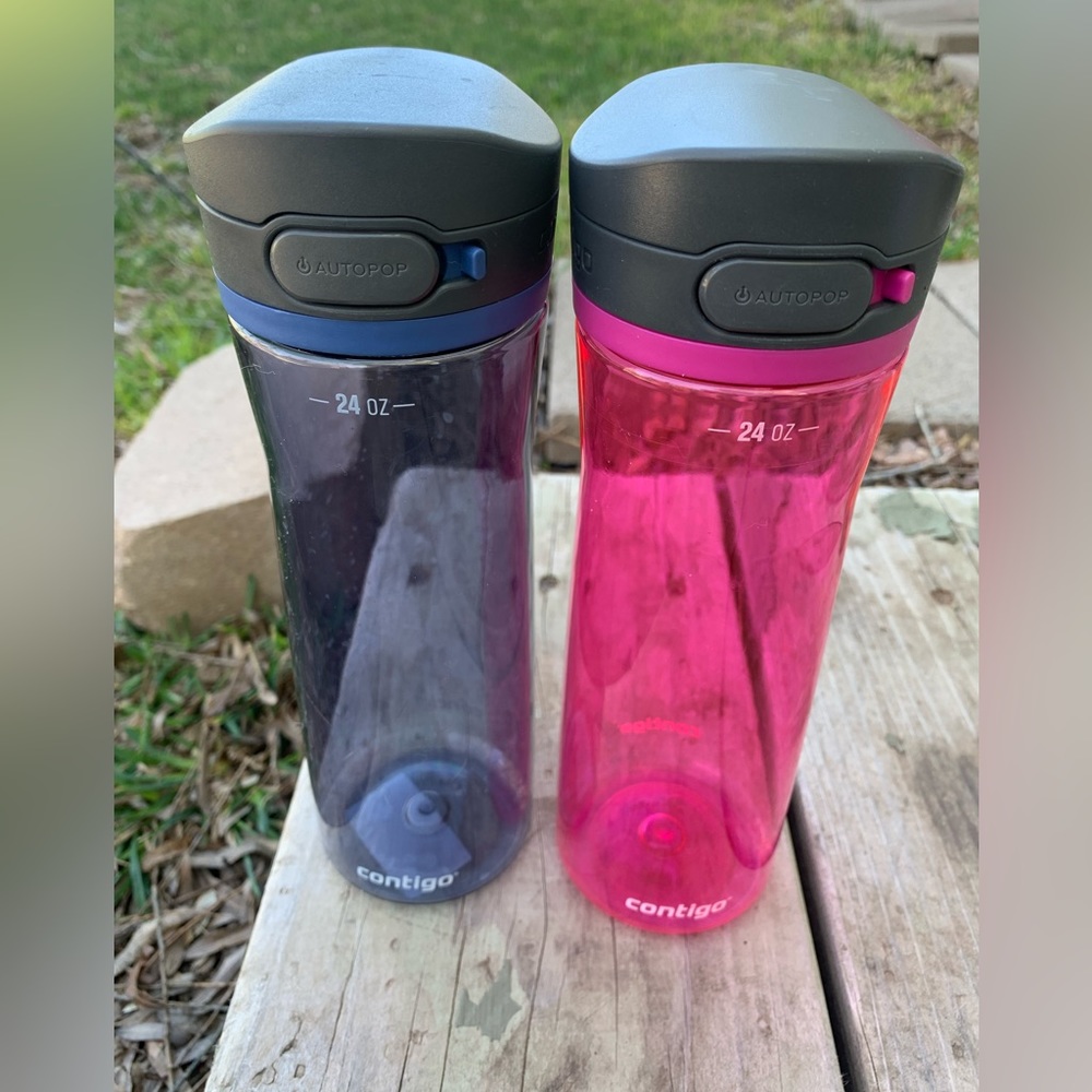 •CONTIGO•Jackson•24 oz each•2 Pack•(1) Hot Pink and (1) Blue Corn•Like NEW!